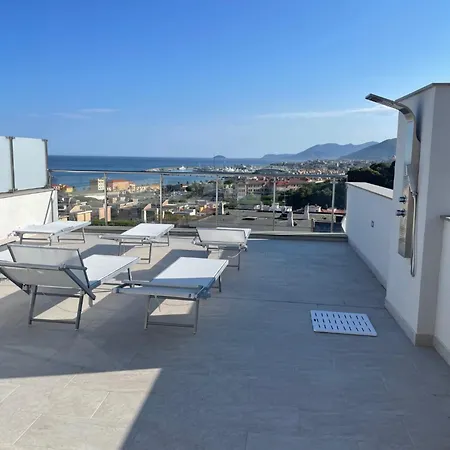 Cielo E Mare Apartamento Pietra Ligure